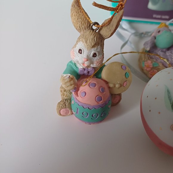 Vintage Carlton Cards AGC Easter Decoration Figurines Ornaments from 1996 - Picture 6 of 9